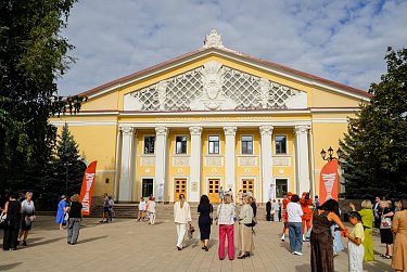 До новых кинолент!